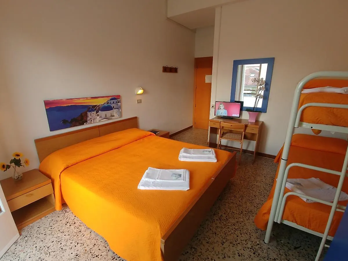 Hotel Marilena 2*, Viserbella di Rimini Italy